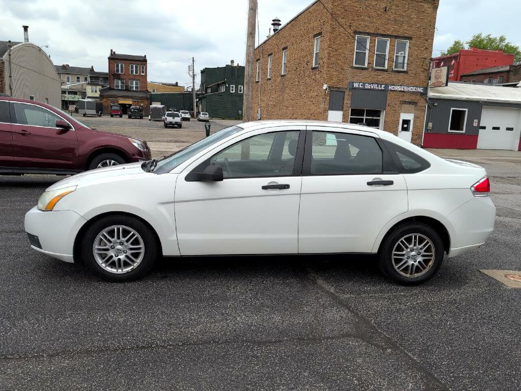 2009 Ford Focus Image 17