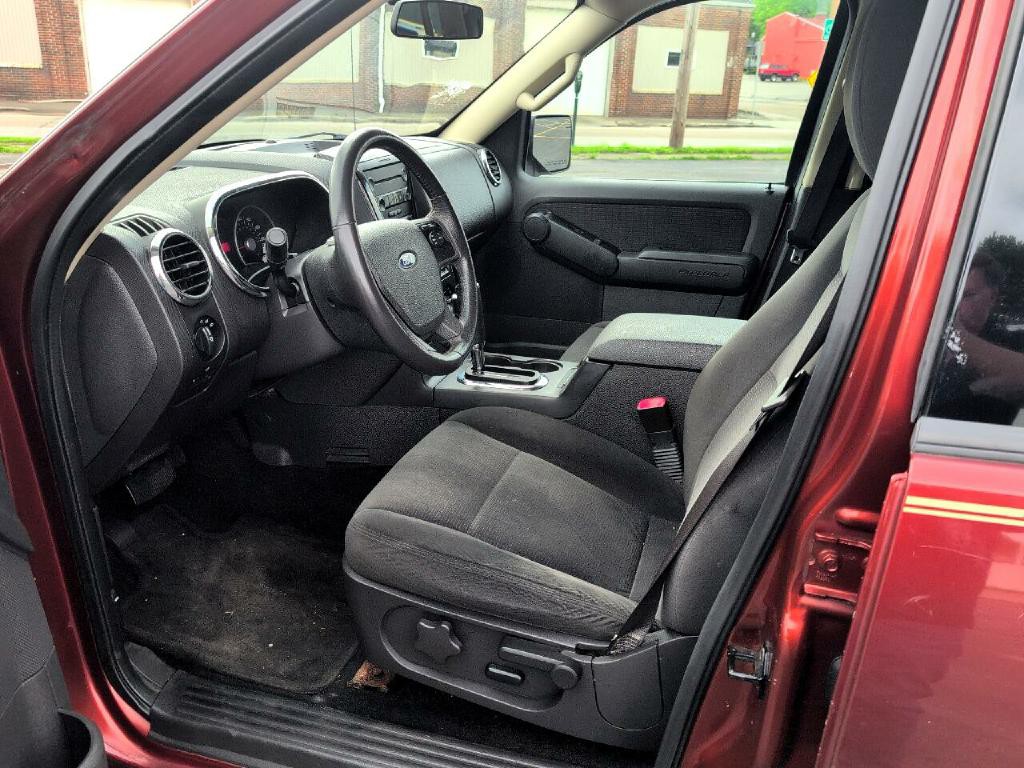 2010 Ford Explorer Image 9