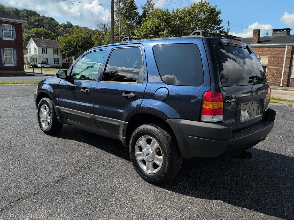 2003 Ford Escape Image 2