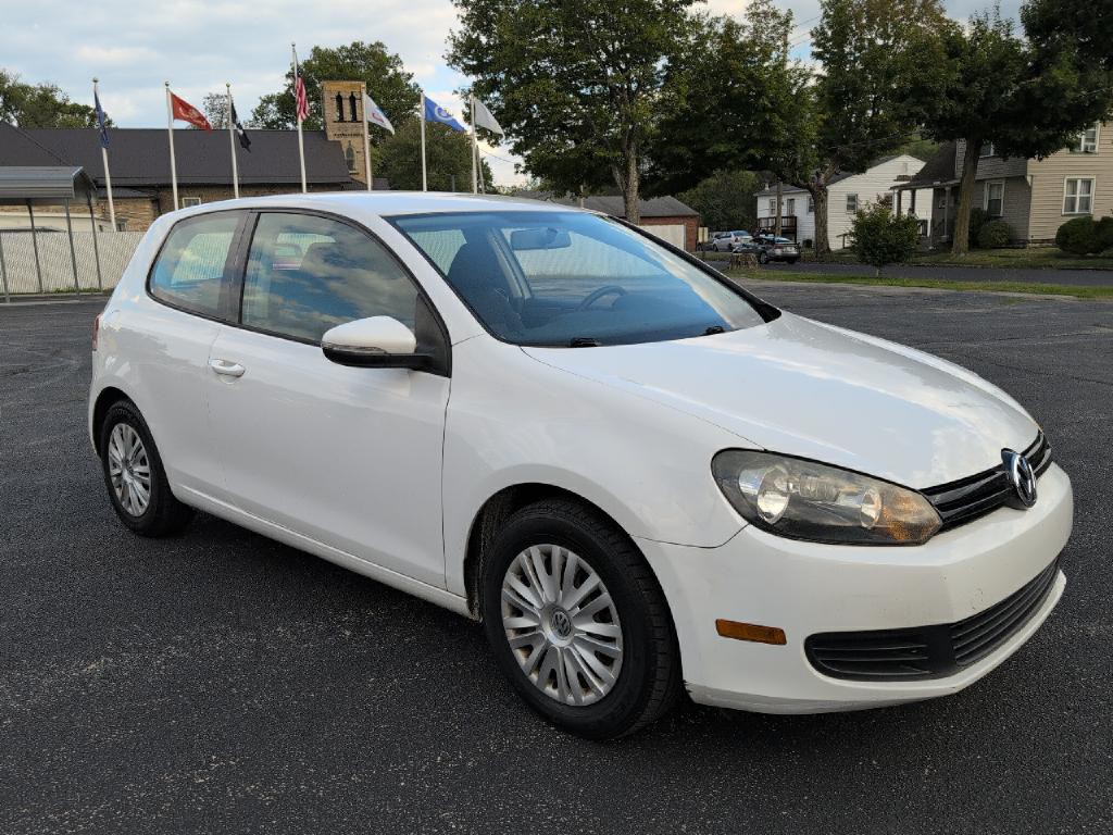 2010 Volkswagen Golf Image 4