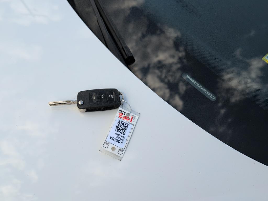 2010 Volkswagen Golf Image 17