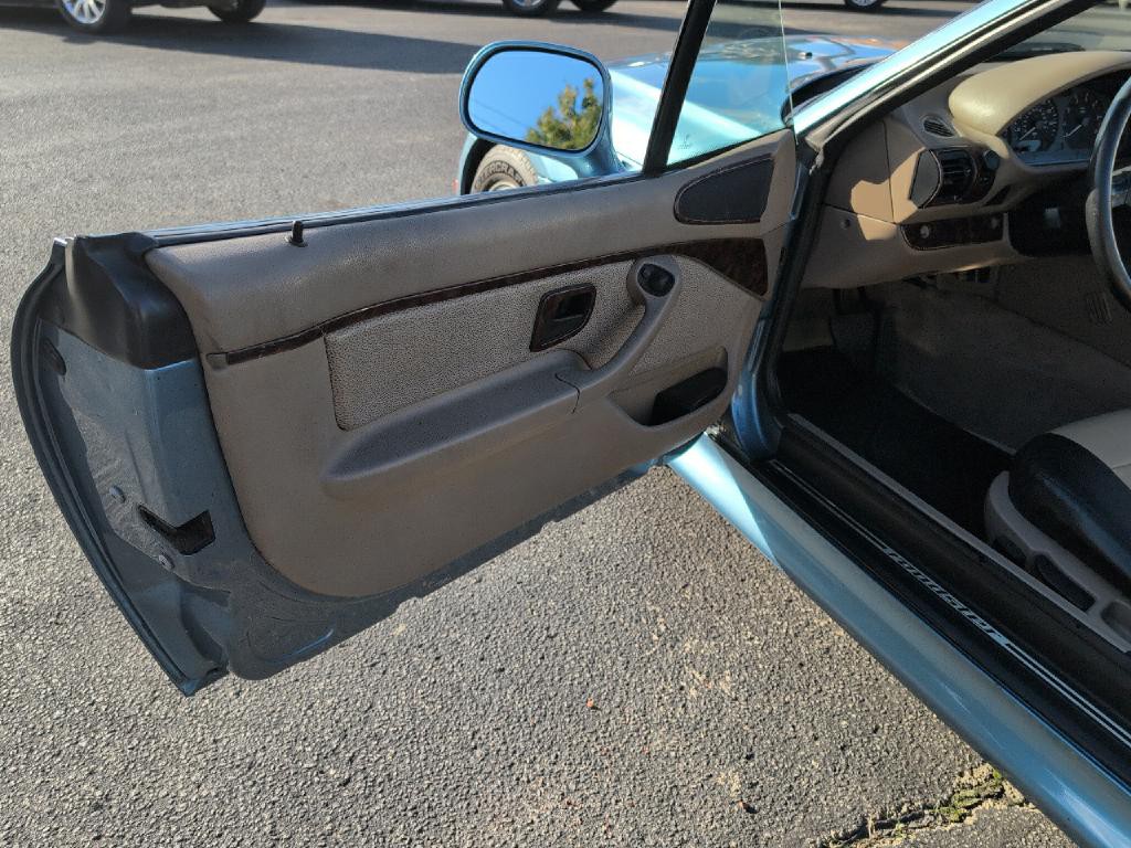 1997 BMW Z3 Image 7