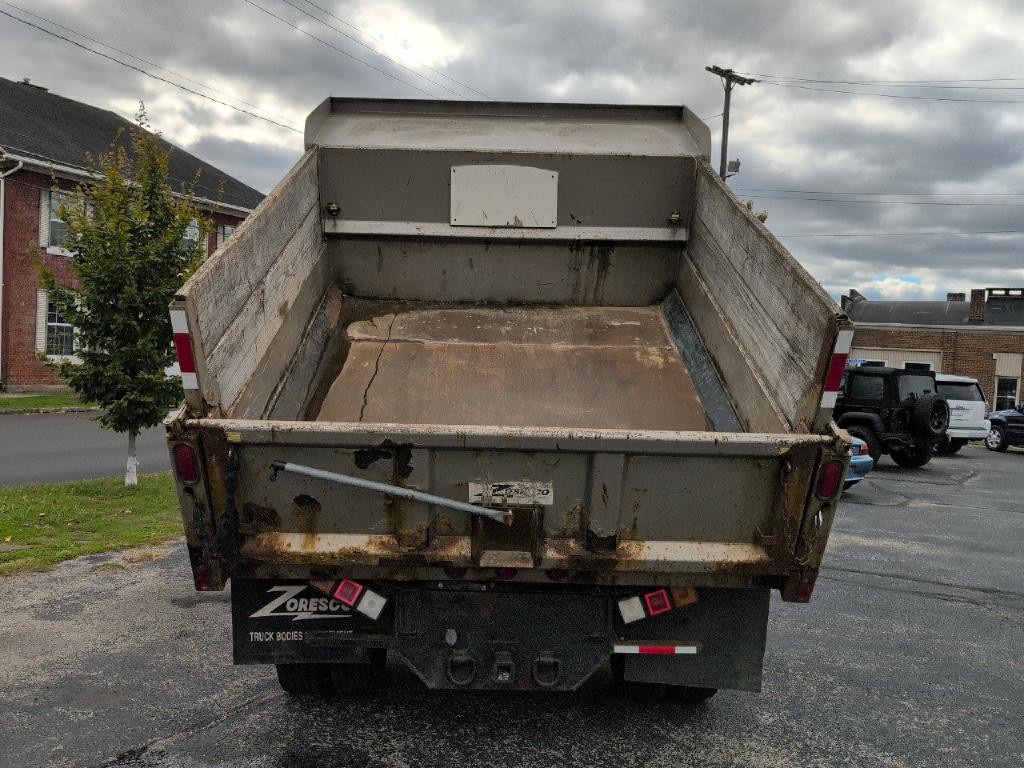 2005 Chevrolet Silverado 1500 Image 3