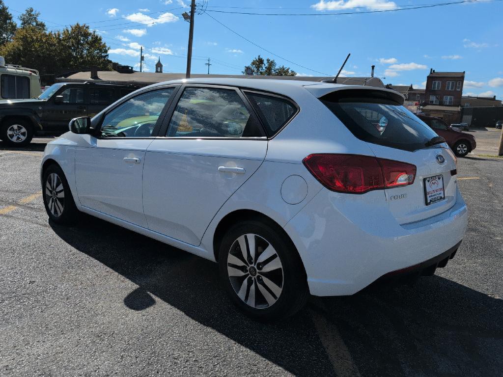2013 Kia Forte Image 2
