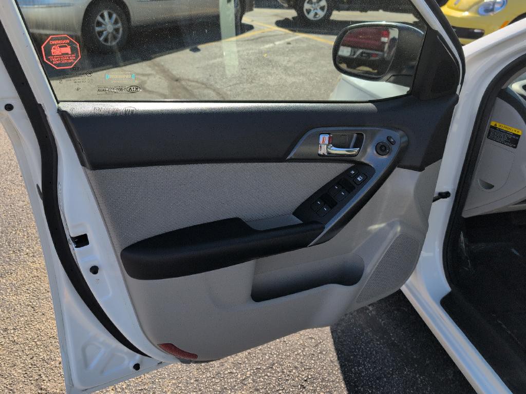 2013 Kia Forte Image 6