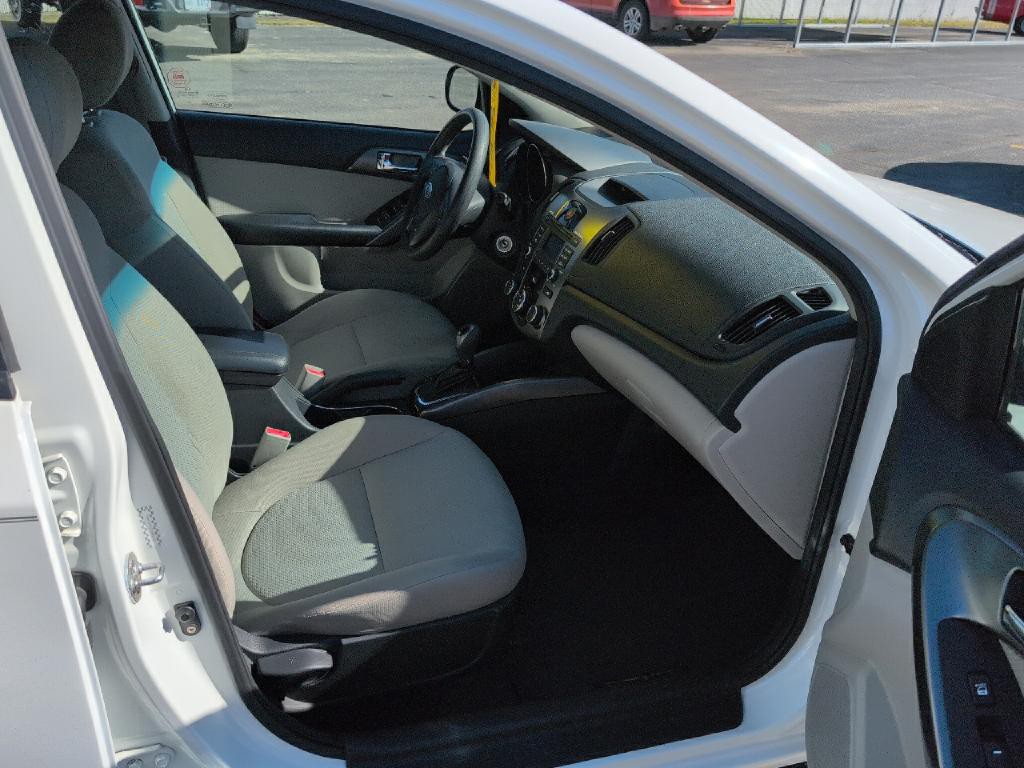 2013 Kia Forte Image 13