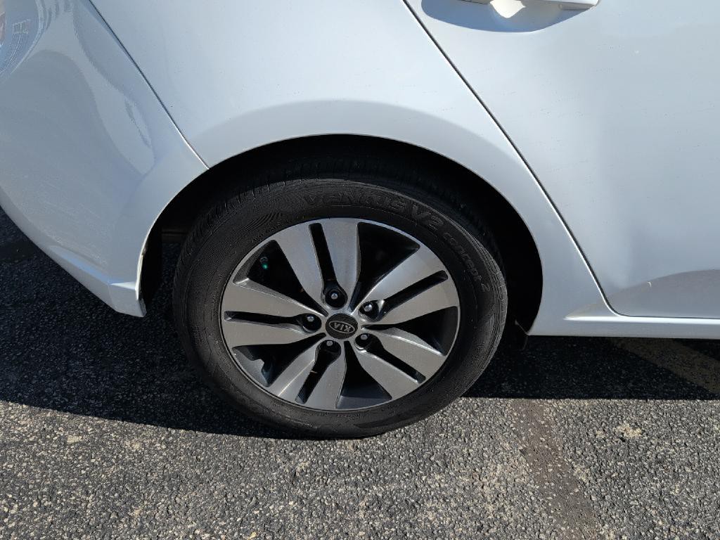 2013 Kia Forte Image 18