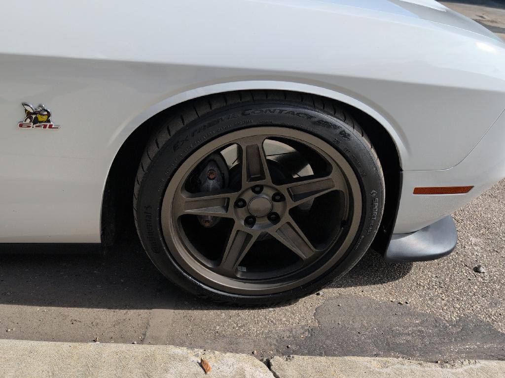 2016 Dodge Challenger Image 9