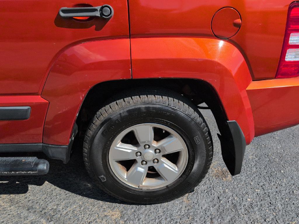 2009 Jeep Liberty Image 10