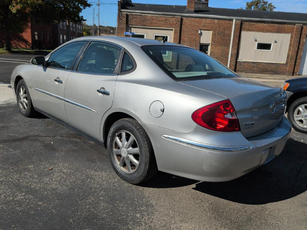 2008 Buick Lacrosse Image 4