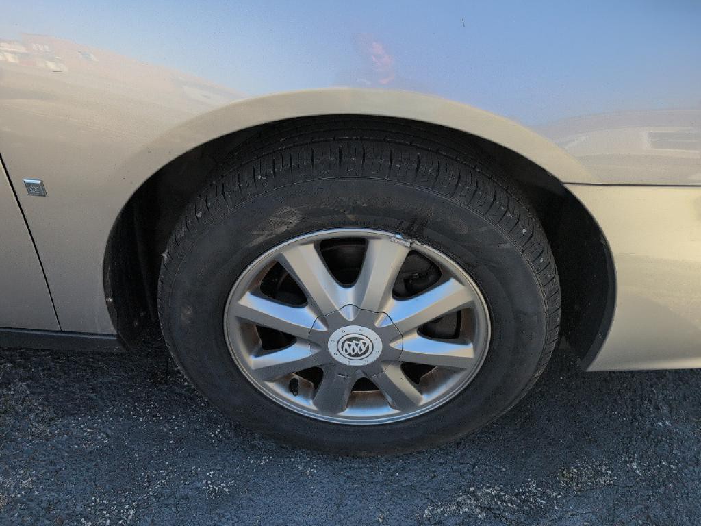 2008 Buick Lacrosse Image 8