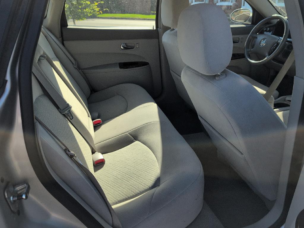 2008 Buick Lacrosse Image 12