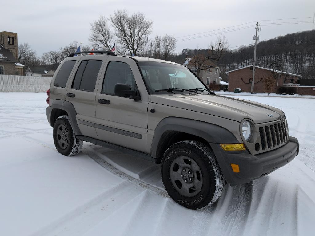 2007 Jeep Liberty Image 4
