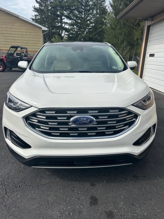 2020 Ford Edge Image 3