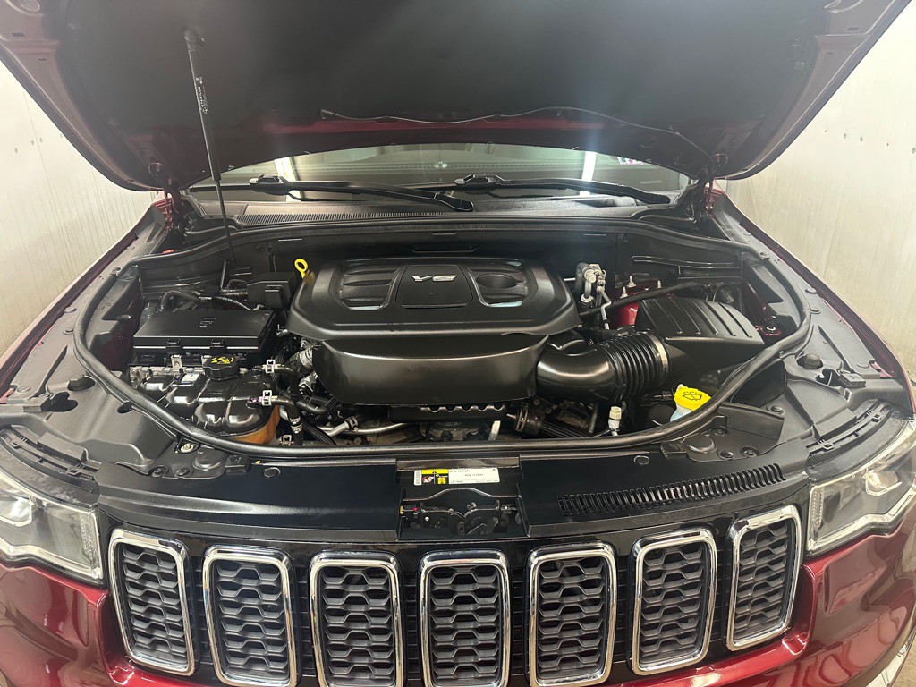 2017 Jeep Grand Cherokee Image 7