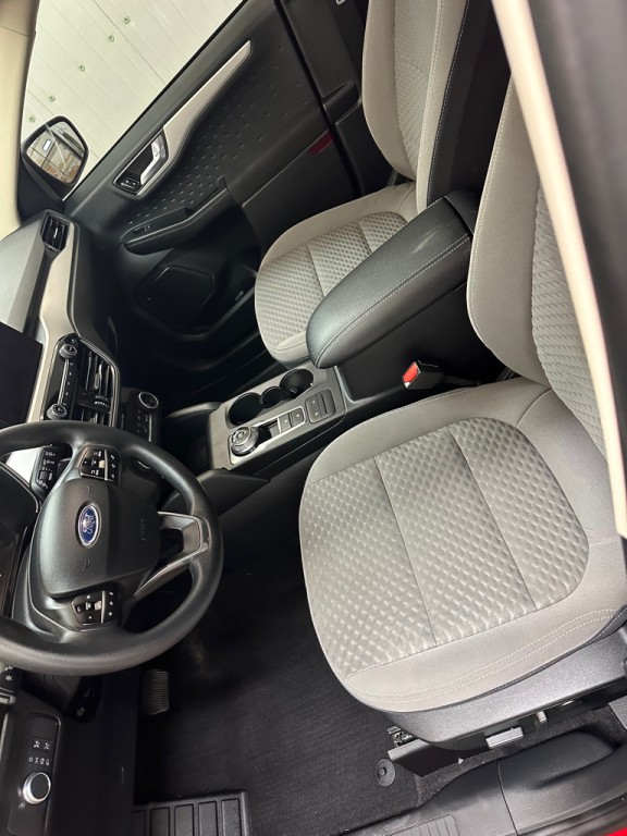 2020 Ford Escape Image 9