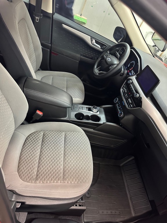 2020 Ford Escape Image 12