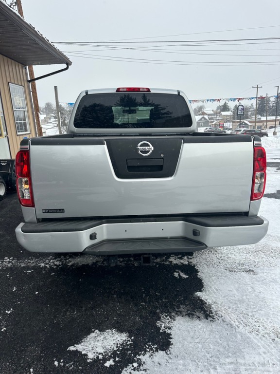 2012 Nissan Frontier Image 5