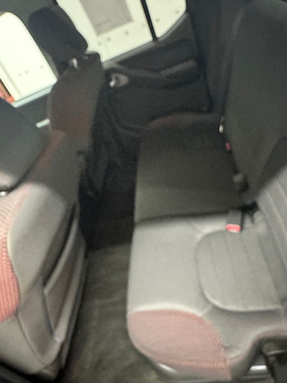 2012 Nissan Frontier Image 8