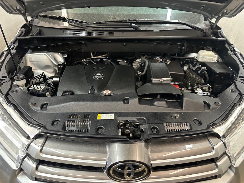 2019 Toyota Highlander Image 12