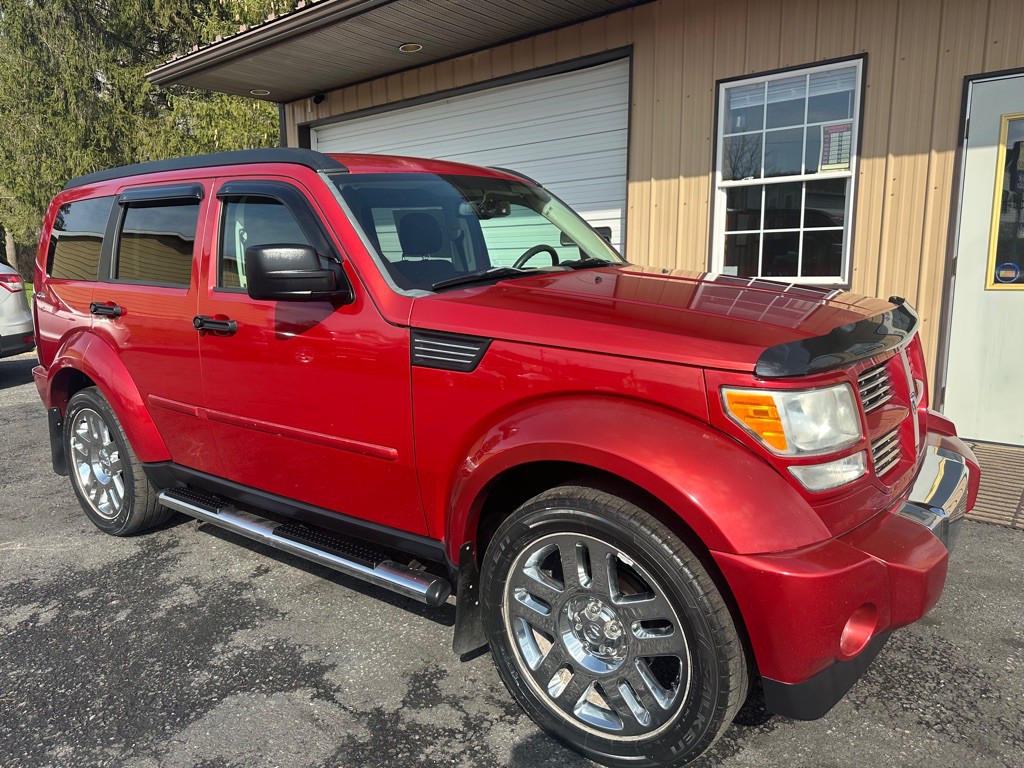 2011 Dodge Nitro Image 2