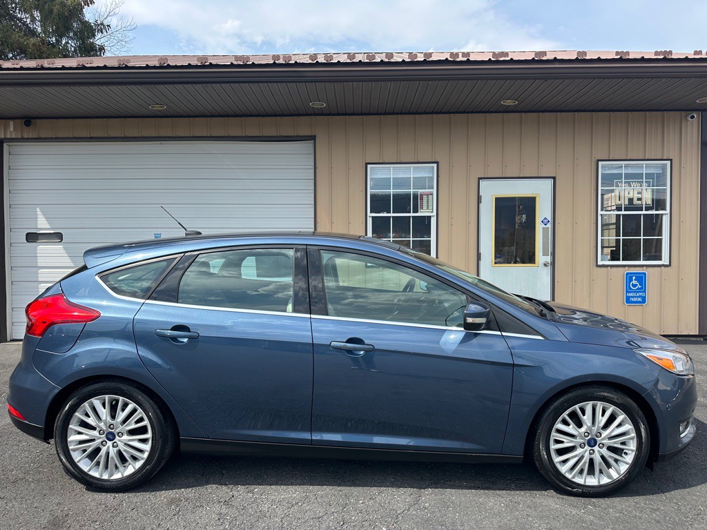 2018 Ford Focus Image 1