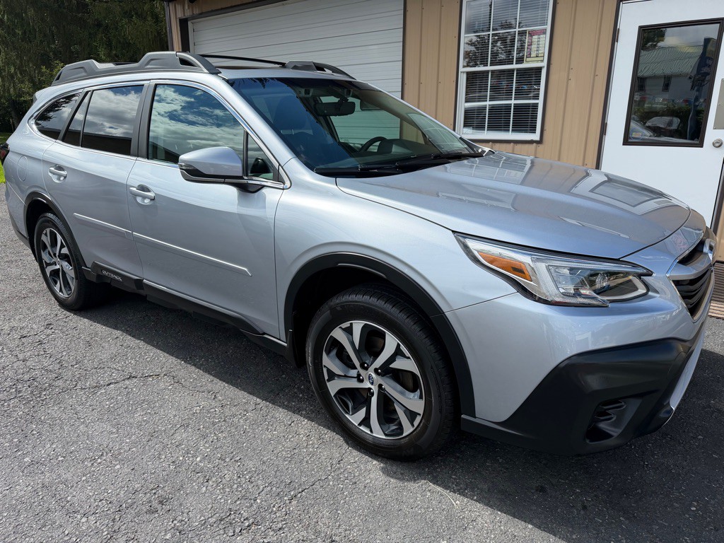 2022 Subaru Outback Image 2