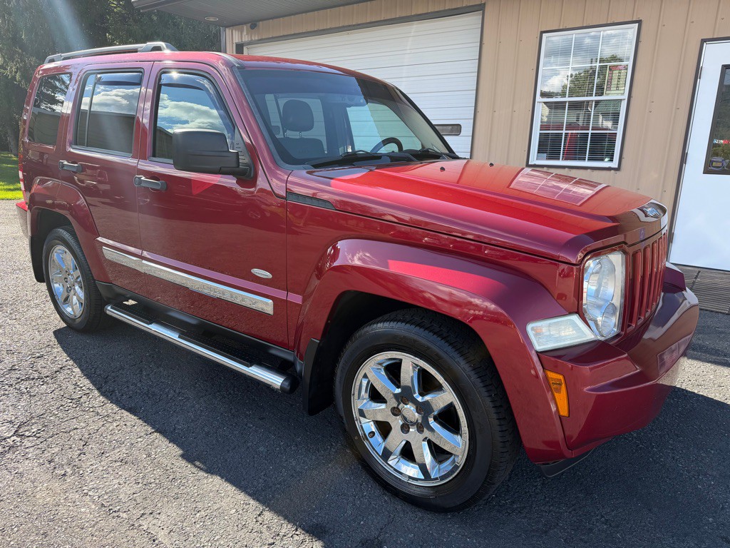 2012 Jeep Liberty Image 2