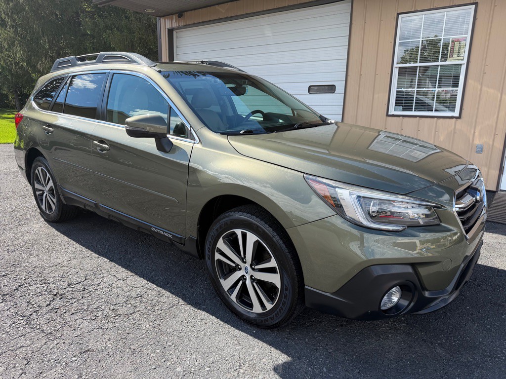 2018 Subaru Outback Image 2