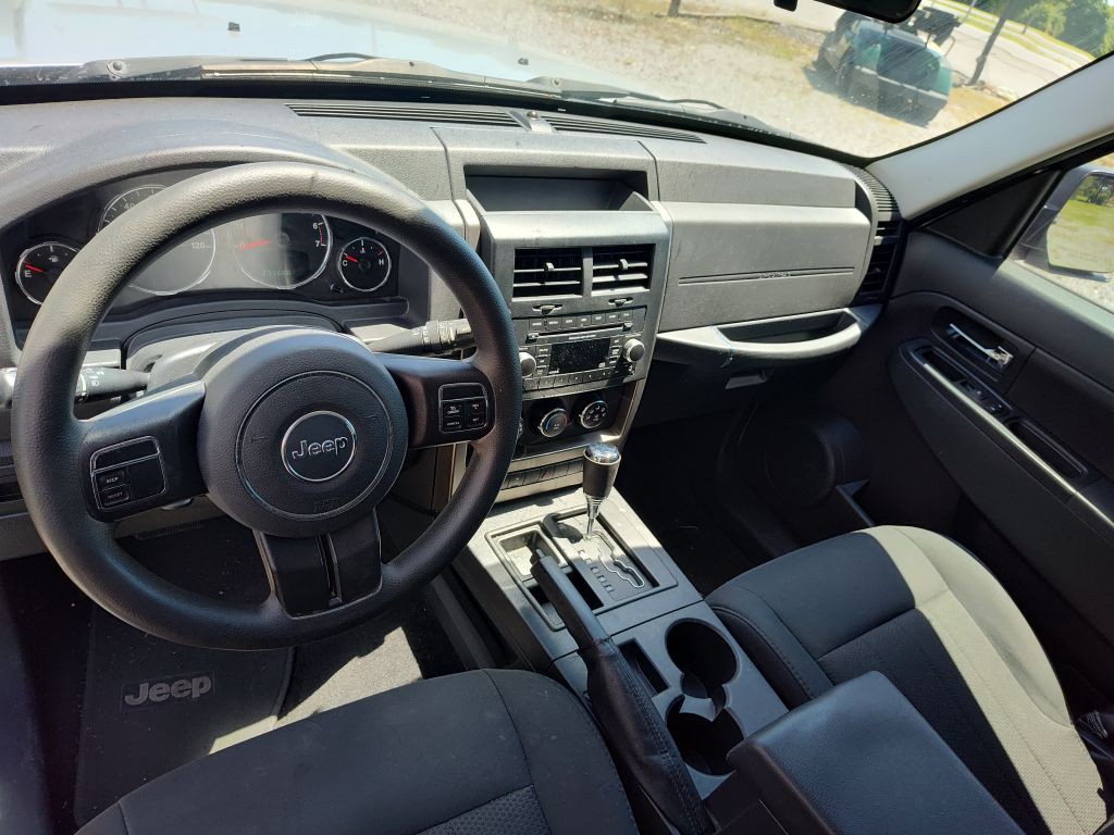 2012 Jeep Liberty Image 7