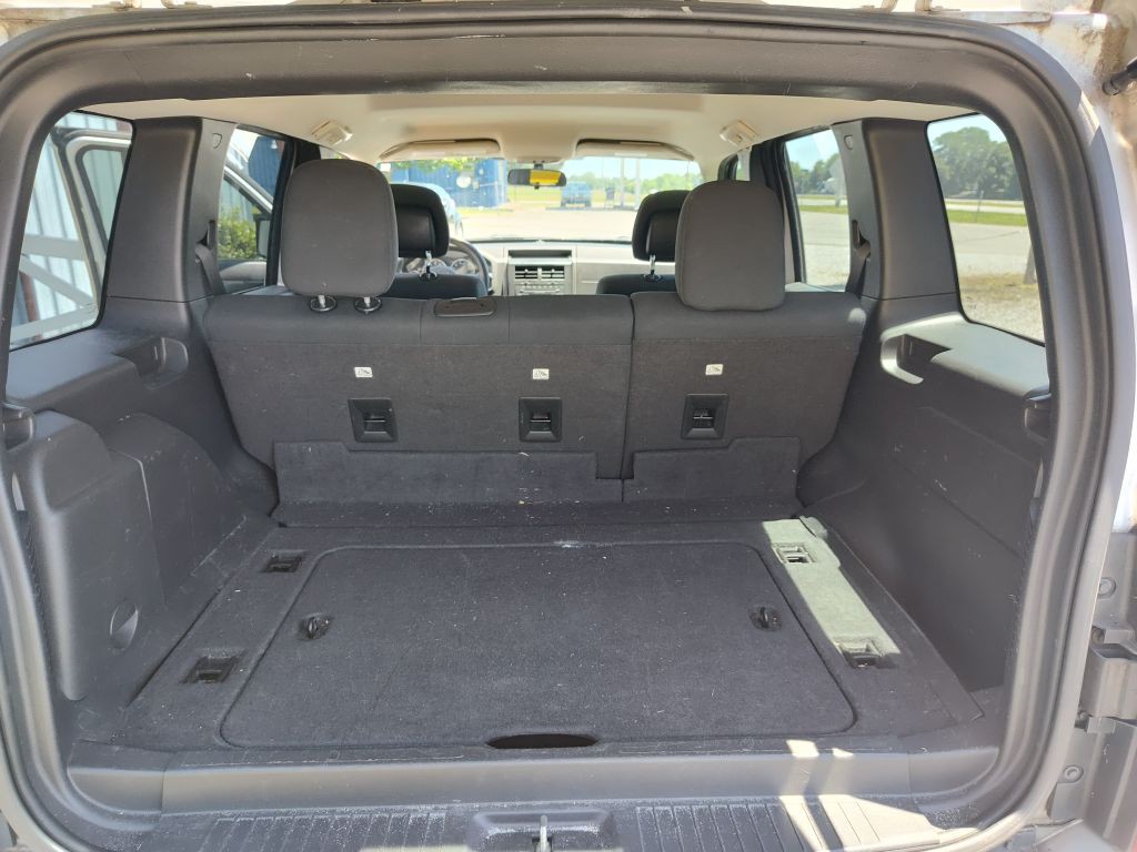 2012 Jeep Liberty Image 8