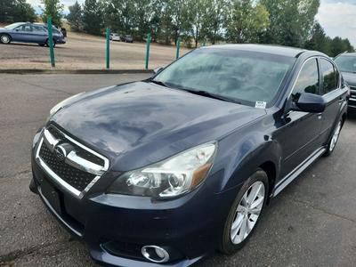 2013 Subaru Legacy Image 1