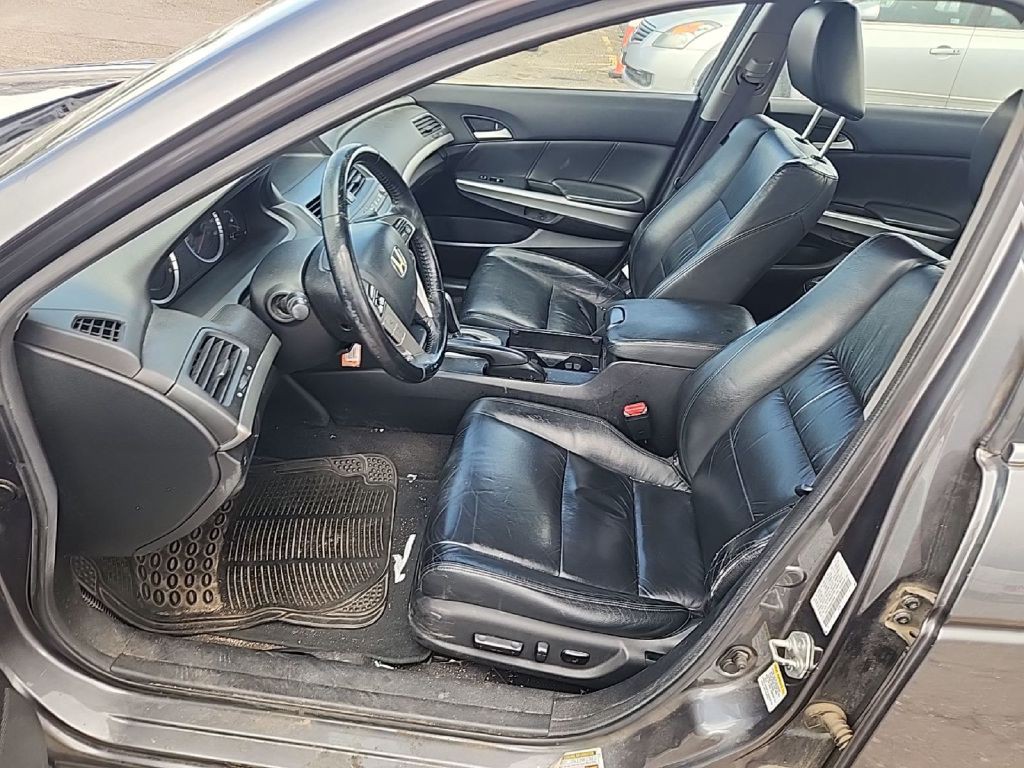 2010 Honda Accord Image 3