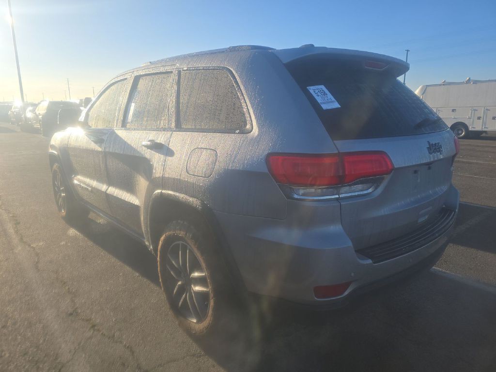 2019 Jeep Grand Cherokee Image 2