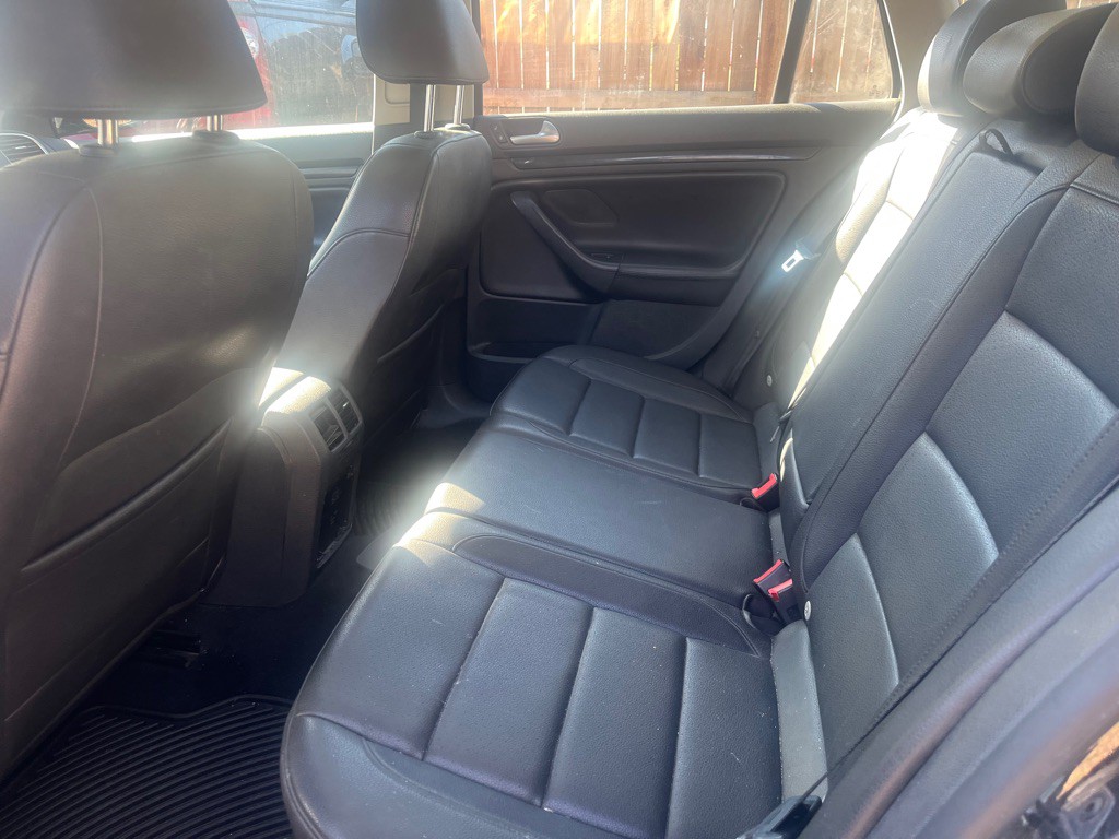 2013 Volkswagen Jetta Image 3