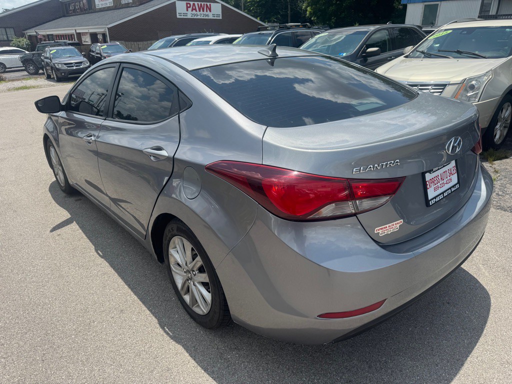 2015 Hyundai Elantra Image 6