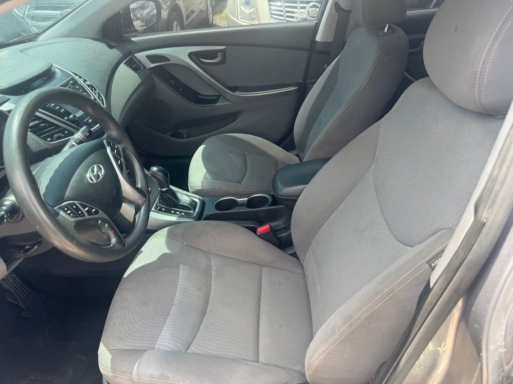 2015 Hyundai Elantra Image 10
