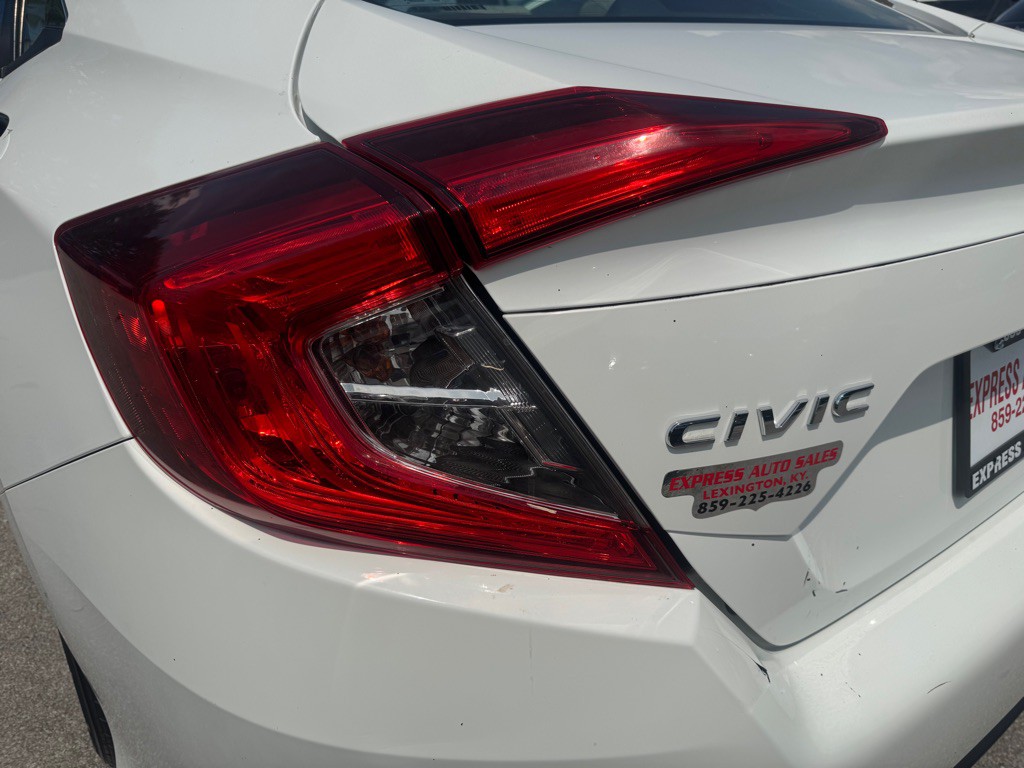 2016 Honda Civic Image 9