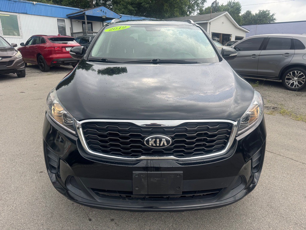 2019 Kia Sorento Image 2