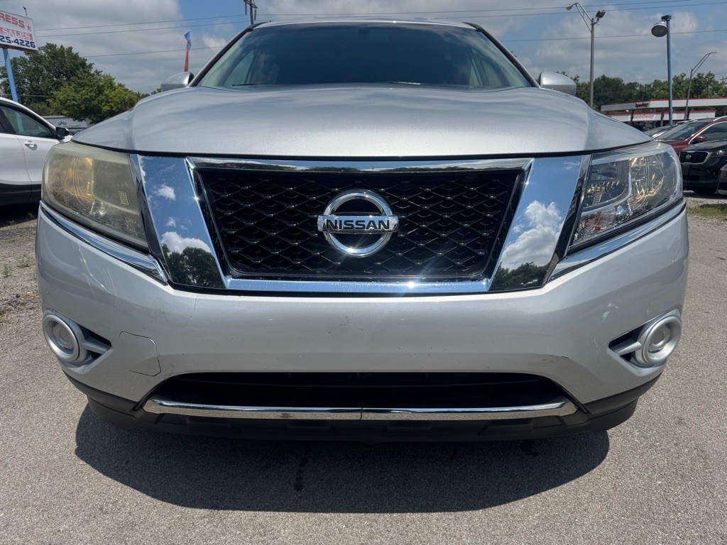 2016 Nissan Pathfinder Image 3