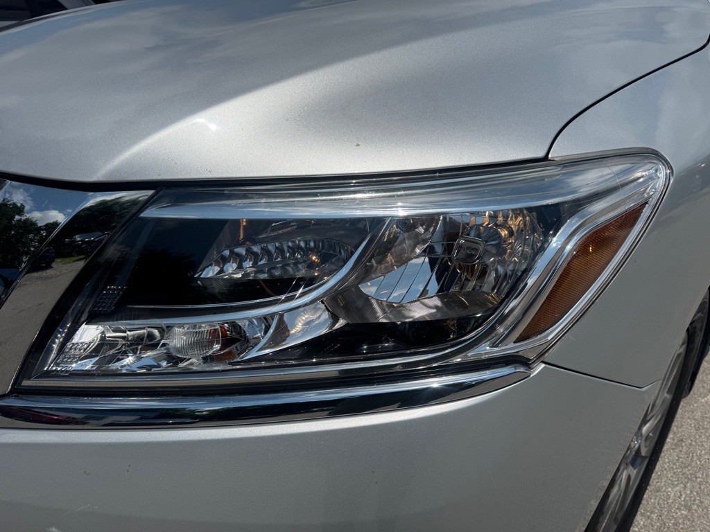 2016 Nissan Pathfinder Image 8