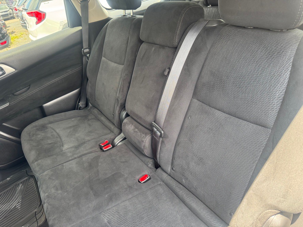 2016 Nissan Pathfinder Image 20