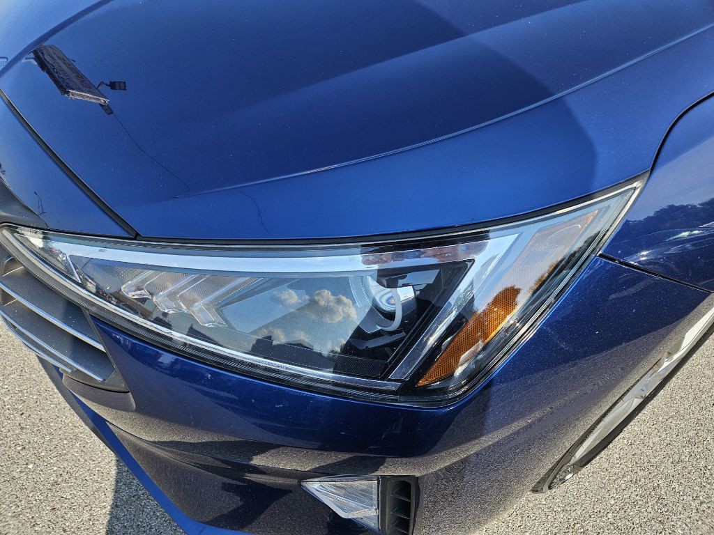 2020 Hyundai Elantra Image 8