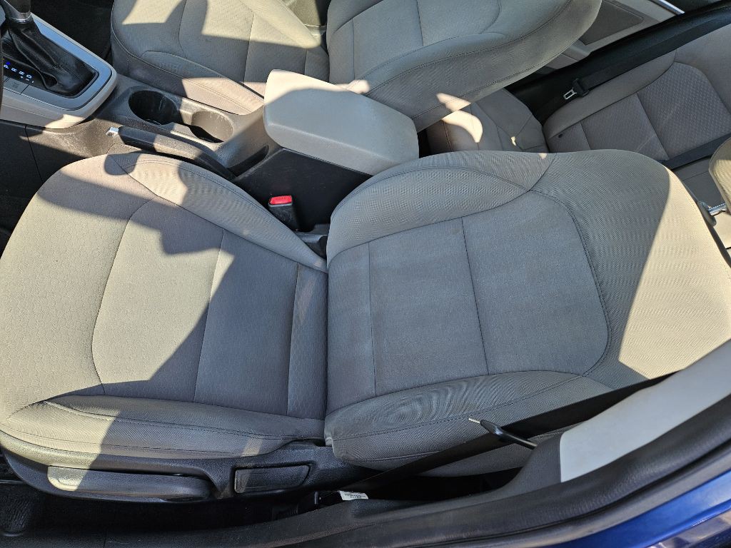 2020 Hyundai Elantra Image 20
