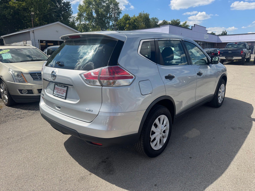 2016 Nissan Rogue Image 4