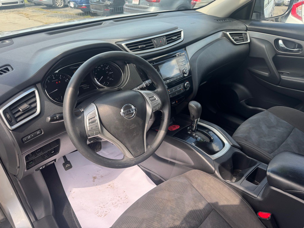 2016 Nissan Rogue Image 12