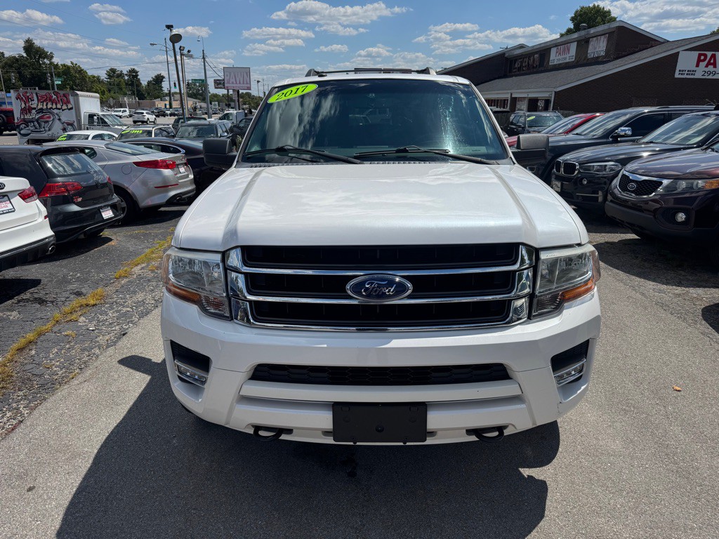 2017 Ford Expedition Image 2