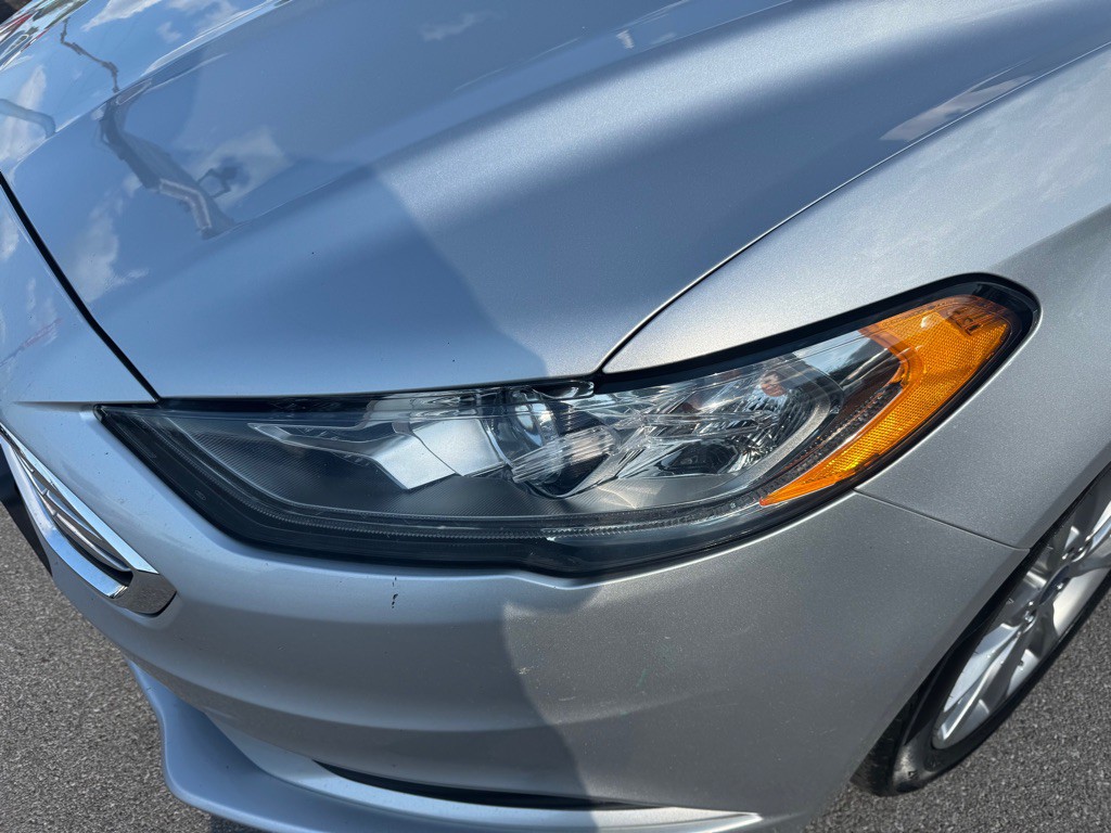 2017 Ford Fusion Image 8