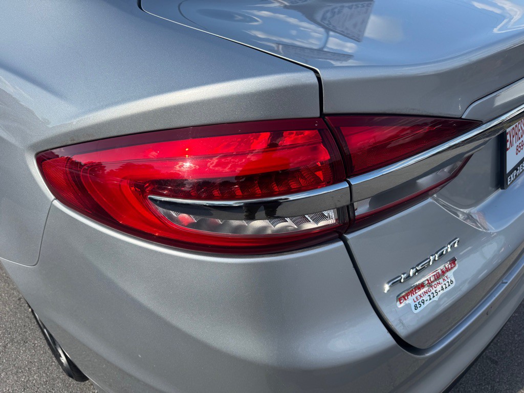 2017 Ford Fusion Image 9