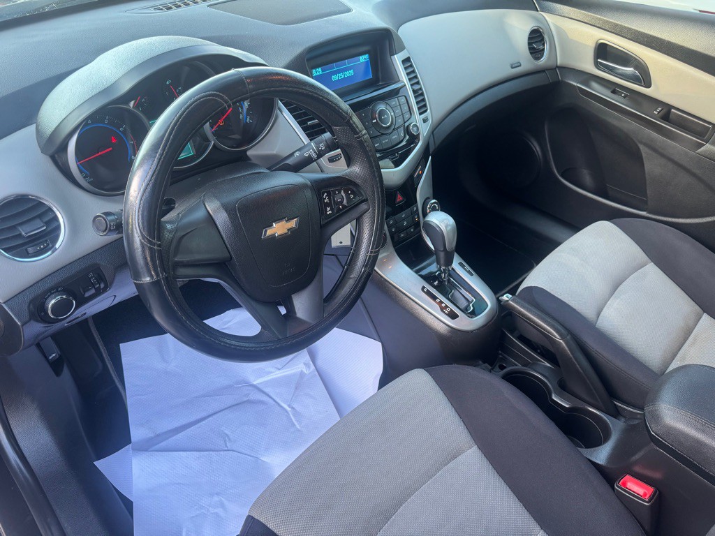 2015 Chevrolet Cruze Image 13